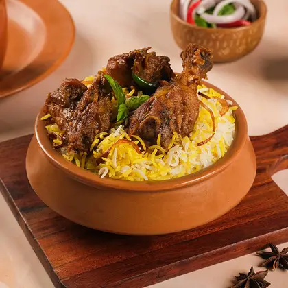 Hyderabadi Chicken Biryani(Serves 1(3 Pcs))
